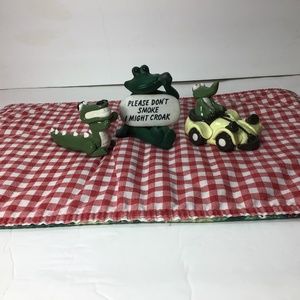TWO GATORS AND A FROG  Tiny Figurines